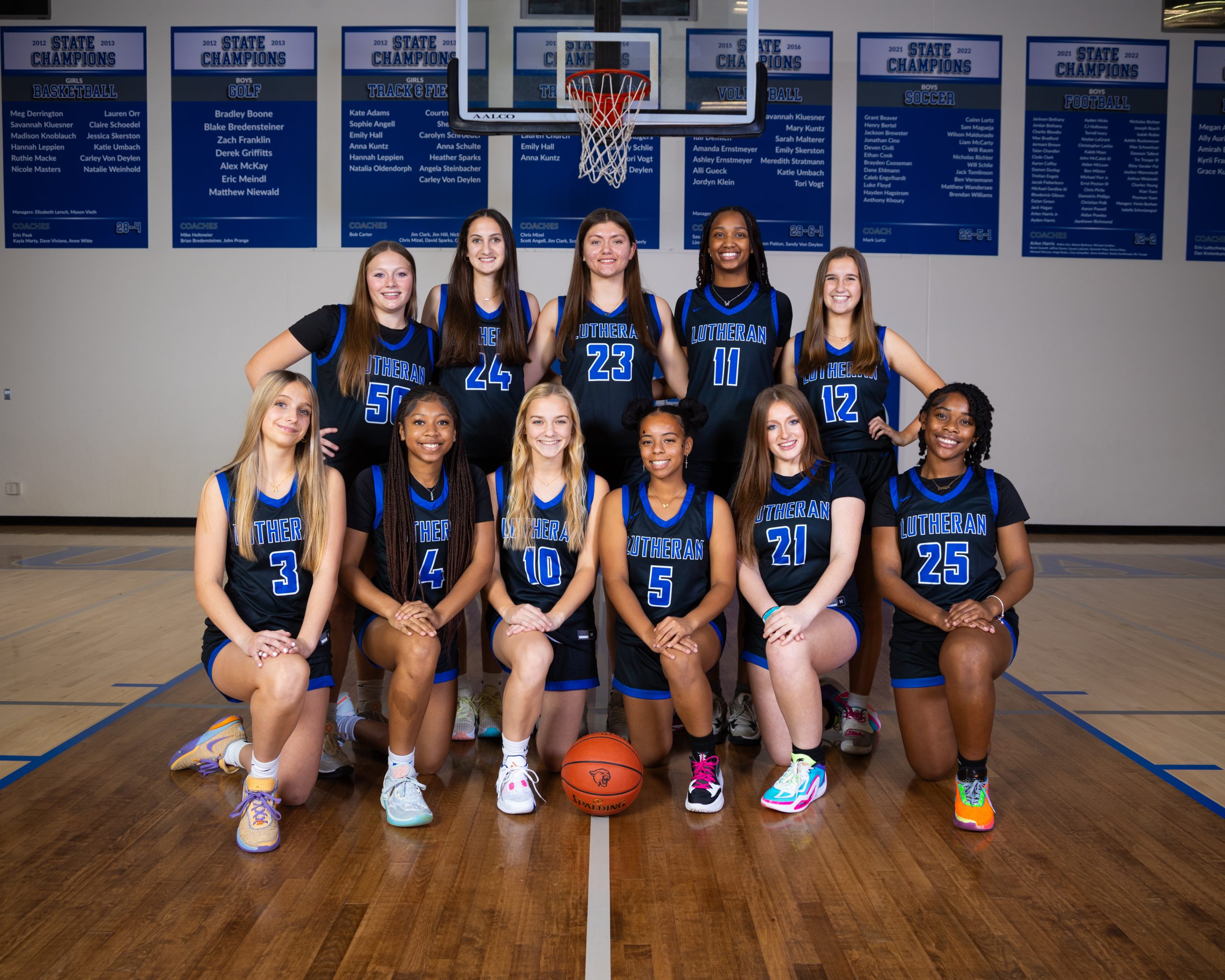 High School Girls Basketball Team High School Girls Basketball Team