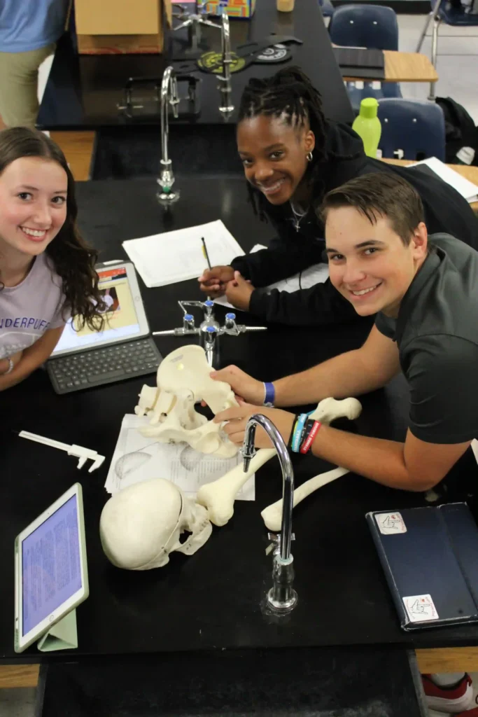 LHS students in science class